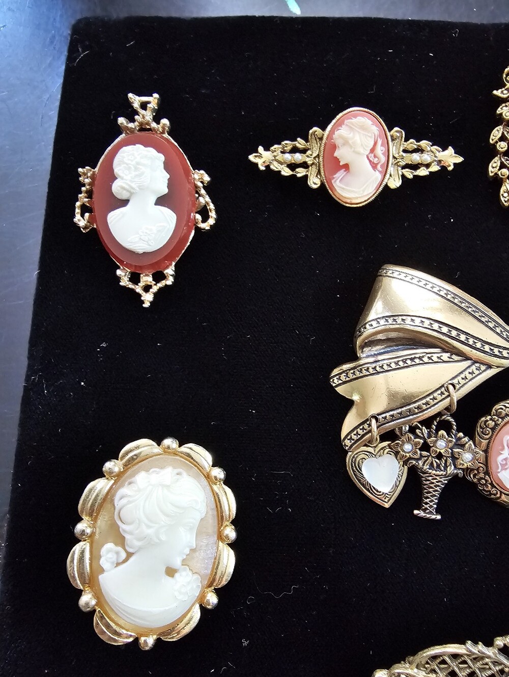 Vintage Cameo Lot #3 - Picture 2 of 6